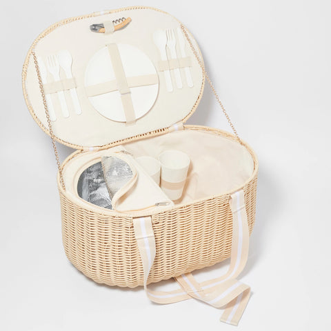 Picnic basket