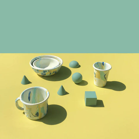 Medium enamel bowl